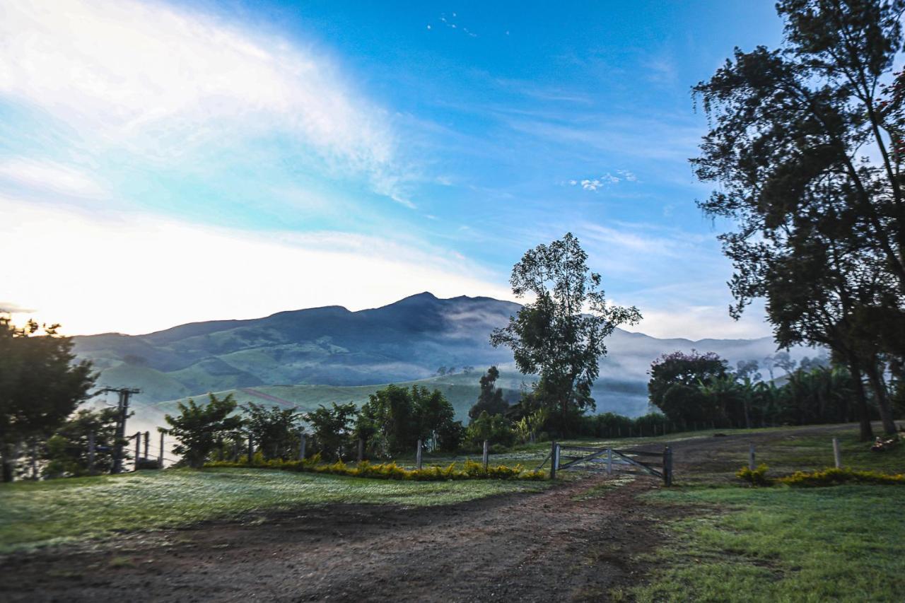 Pousada Pedra Da Mina Паса-Куатру Екстер'єр фото