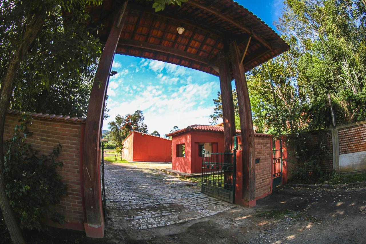 Pousada Pedra Da Mina Паса-Куатру Екстер'єр фото